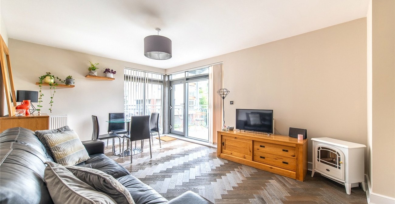 2 bedroom property for sale in Maidstone | Robinson Michael & Jackson