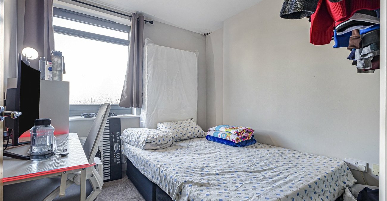 2 bedroom property for sale in Maidstone | Robinson Michael & Jackson