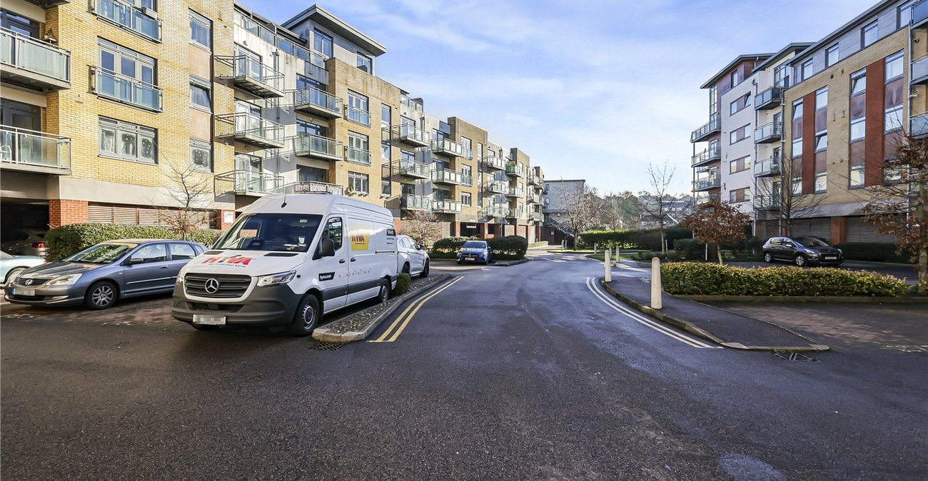 2 bedroom property for sale in Maidstone | Robinson Michael & Jackson