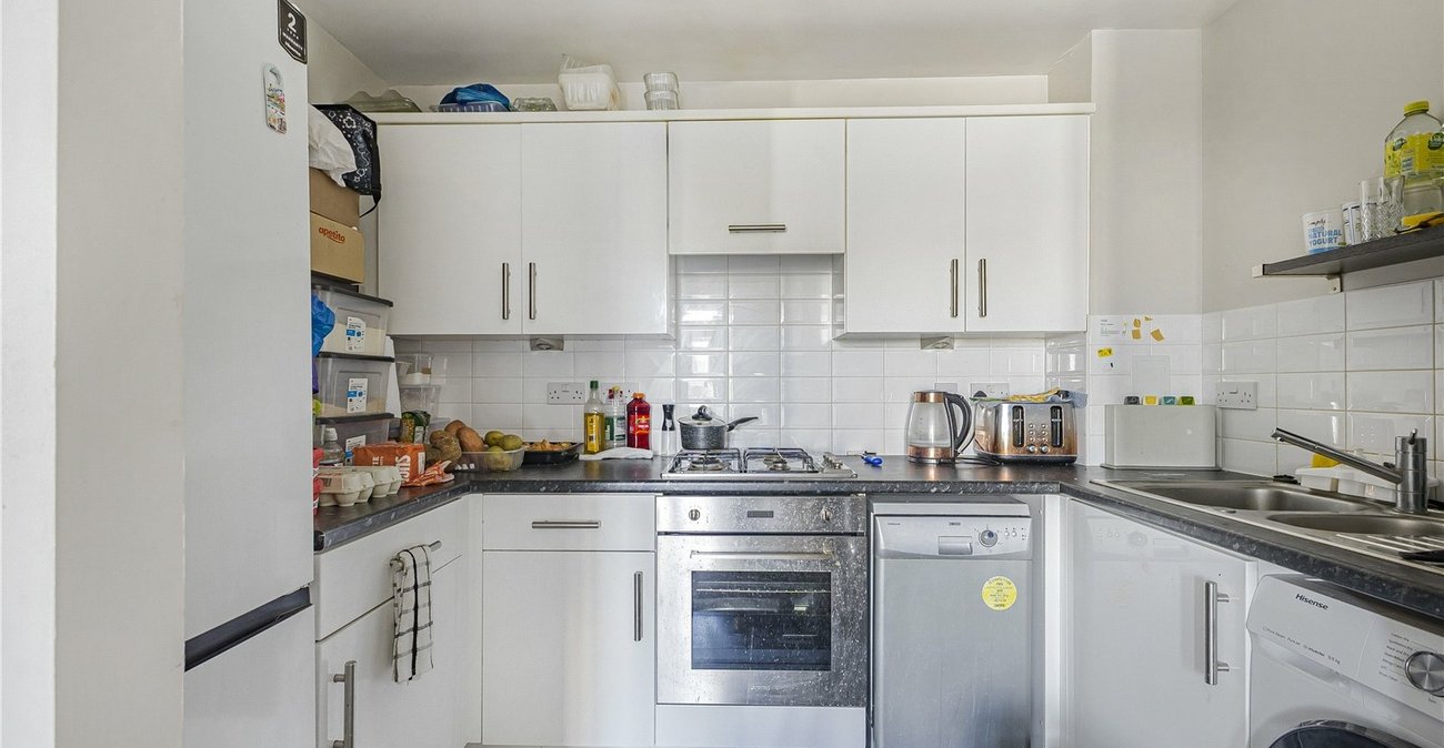 2 bedroom property for sale in Maidstone | Robinson Michael & Jackson