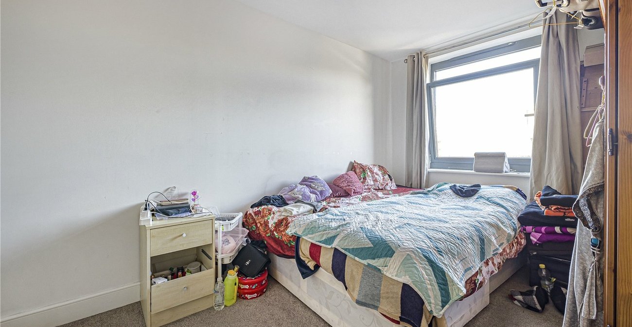 2 bedroom property for sale in Maidstone | Robinson Michael & Jackson