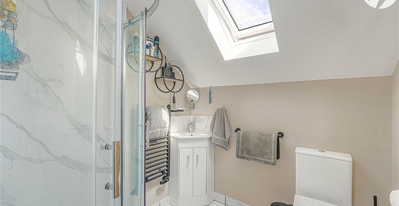 4 bedroom bungalow for sale in Bexley | Robinson Jackson