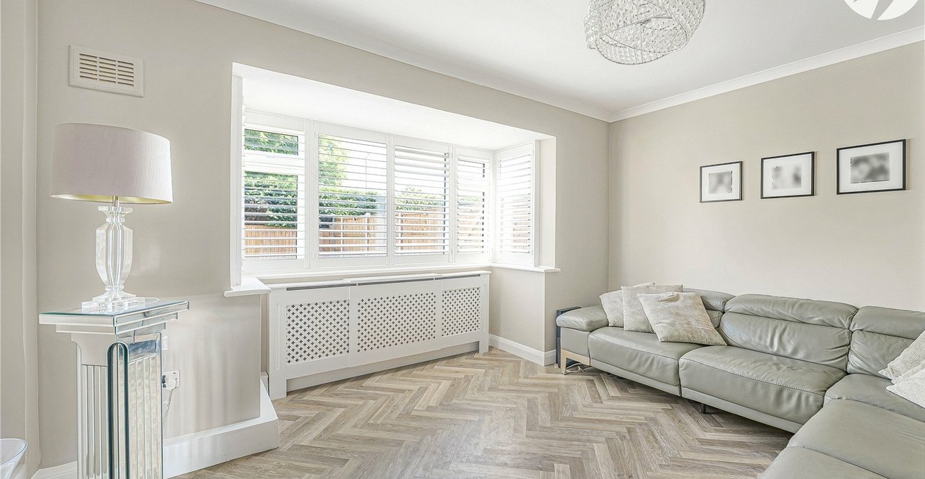 4 bedroom bungalow for sale in Bexley | Robinson Jackson