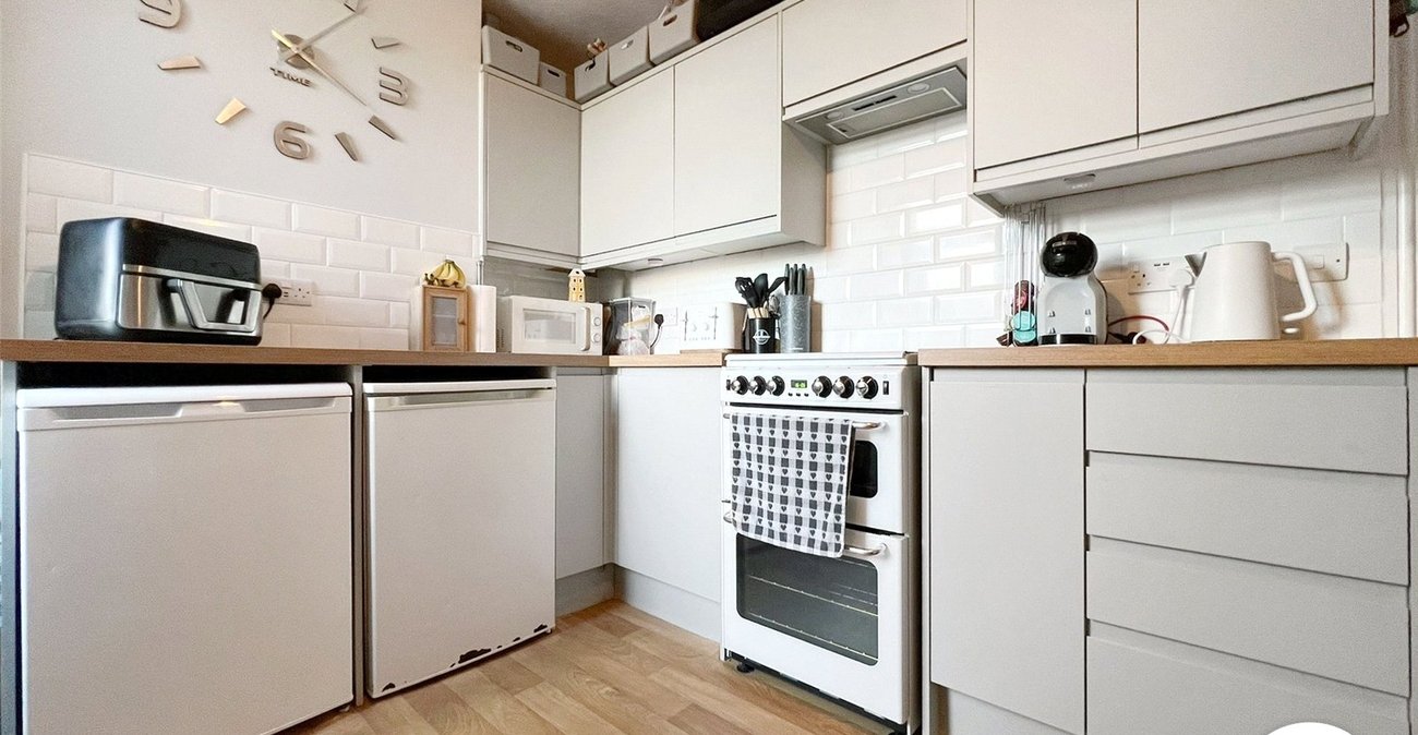 2 bedroom house for sale in Chatham | Robinson Michael & Jackson