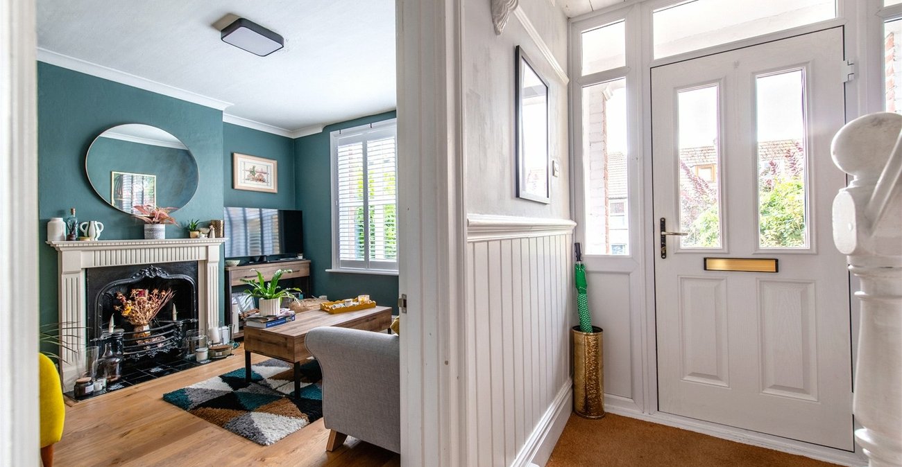 2 bedroom house for sale in Maidstone | Robinson Michael & Jackson