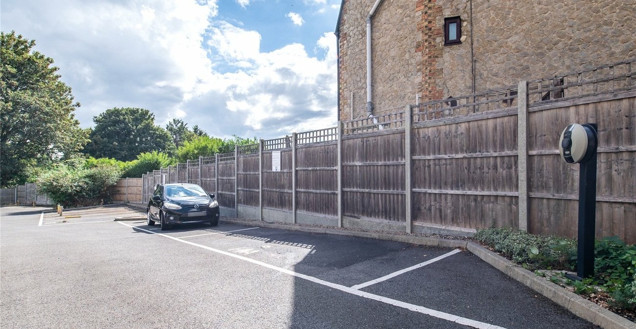 2 bedroom house for sale in Maidstone | Robinson Michael & Jackson