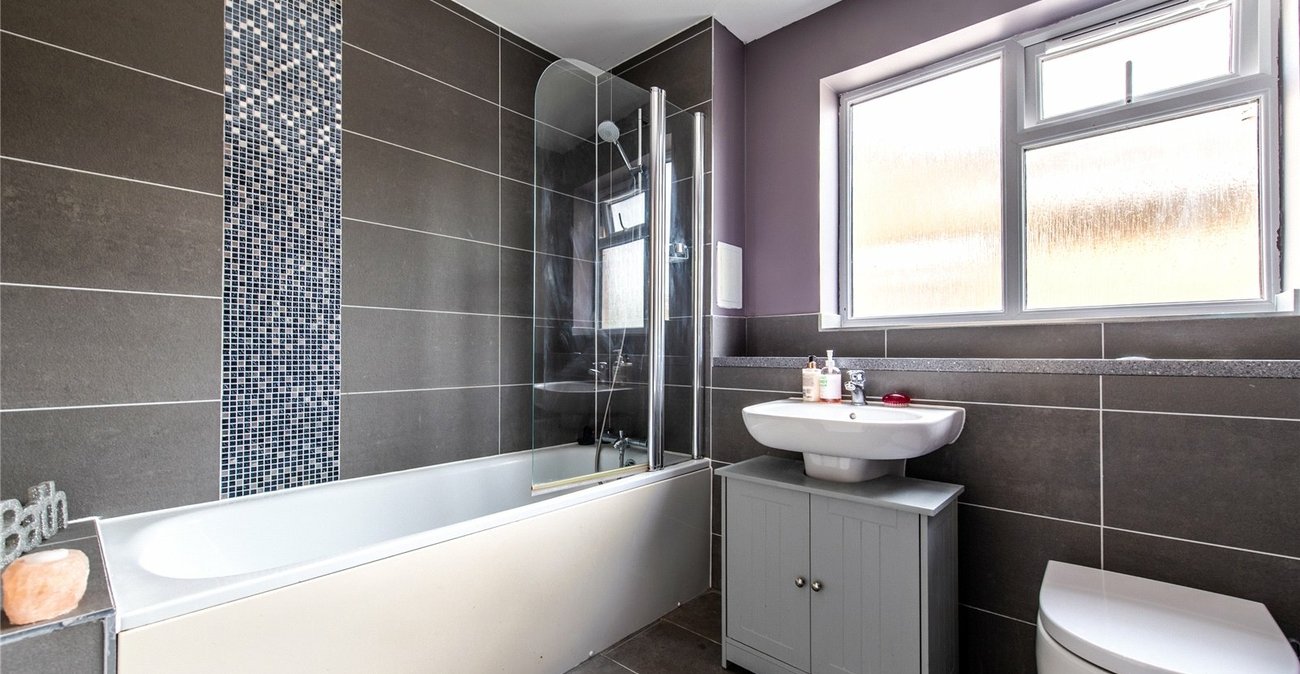 2 bedroom house for sale in Maidstone | Robinson Michael & Jackson