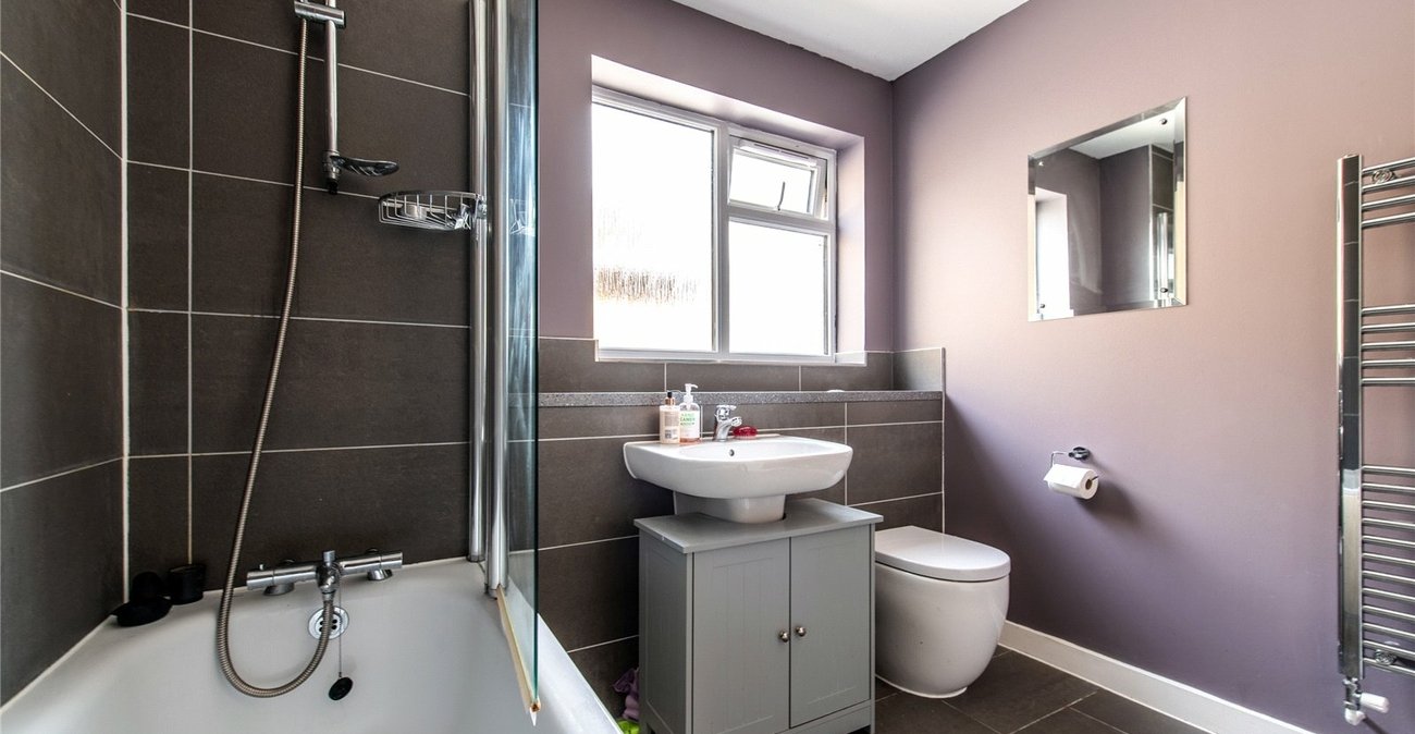 2 bedroom house for sale in Maidstone | Robinson Michael & Jackson