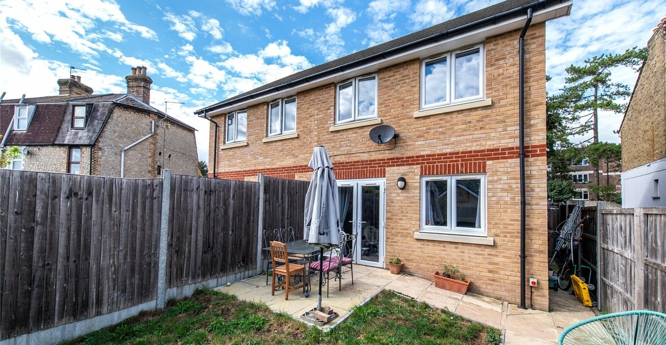 2 bedroom house for sale in Maidstone | Robinson Michael & Jackson