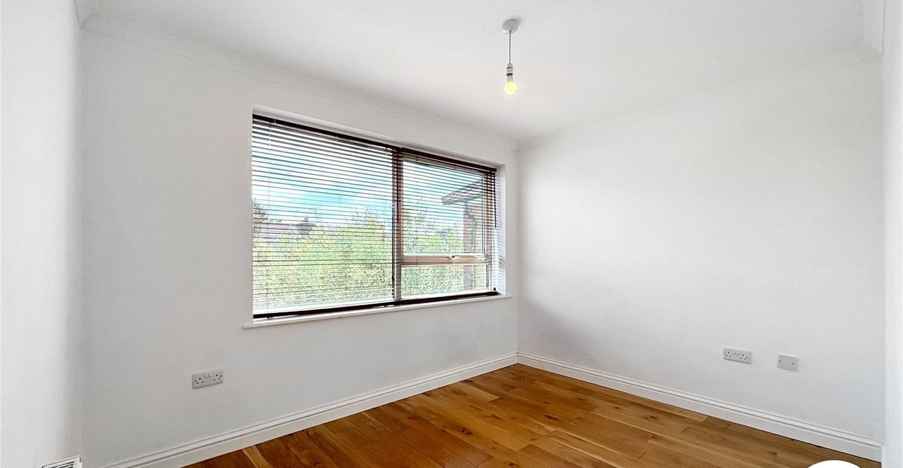 2 bedroom property for sale in Maidstone | Robinson Michael & Jackson