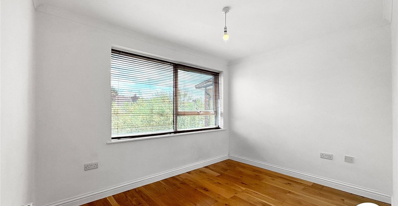2 bedroom property for sale in Maidstone | Robinson Michael & Jackson