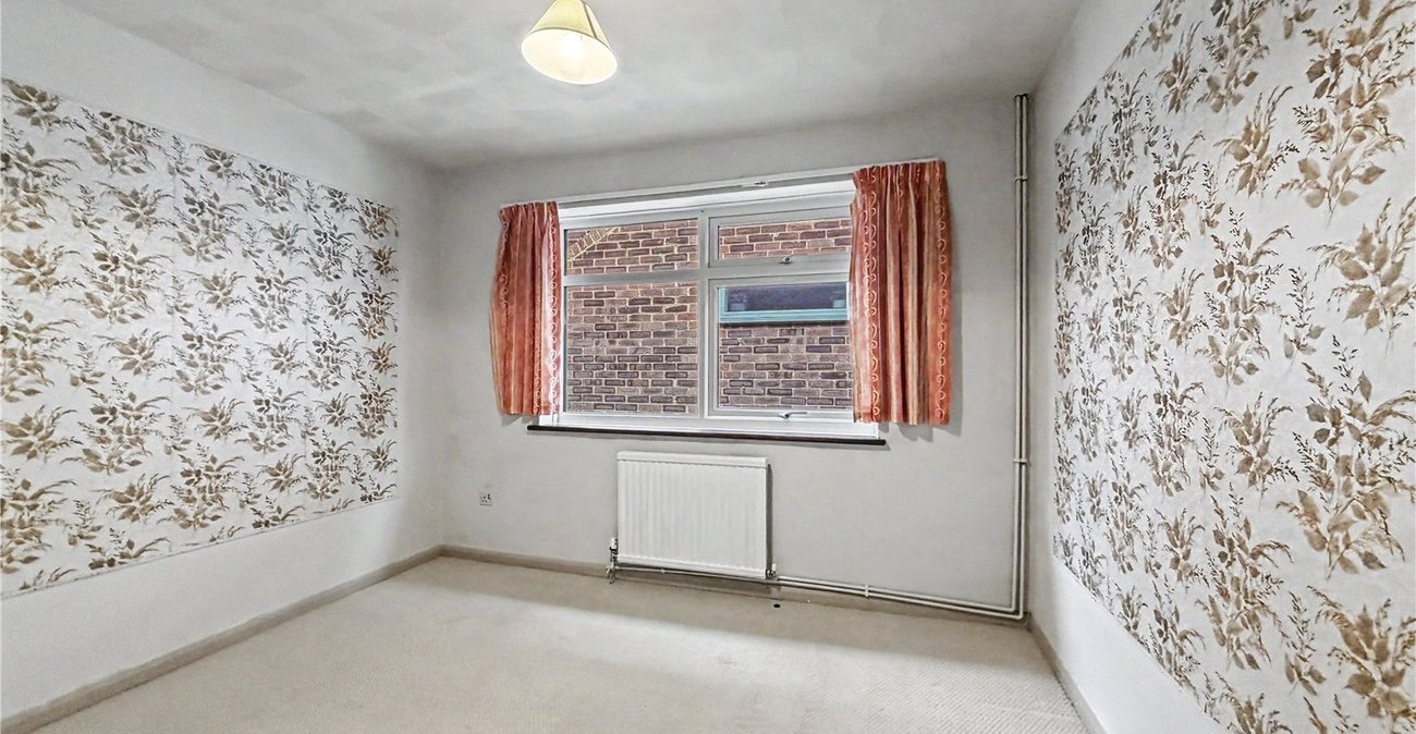 4 bedroom bungalow for sale in Wigmore | Robinson Michael & Jackson