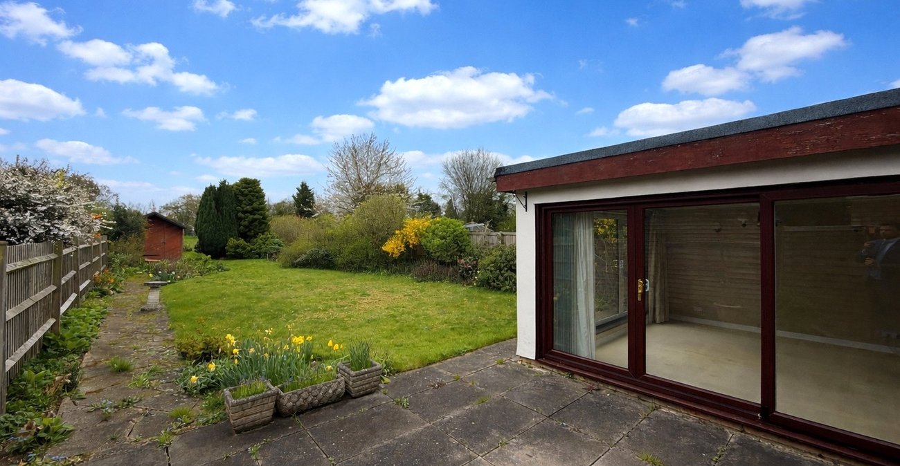 4 bedroom bungalow for sale in Wigmore | Robinson Michael & Jackson