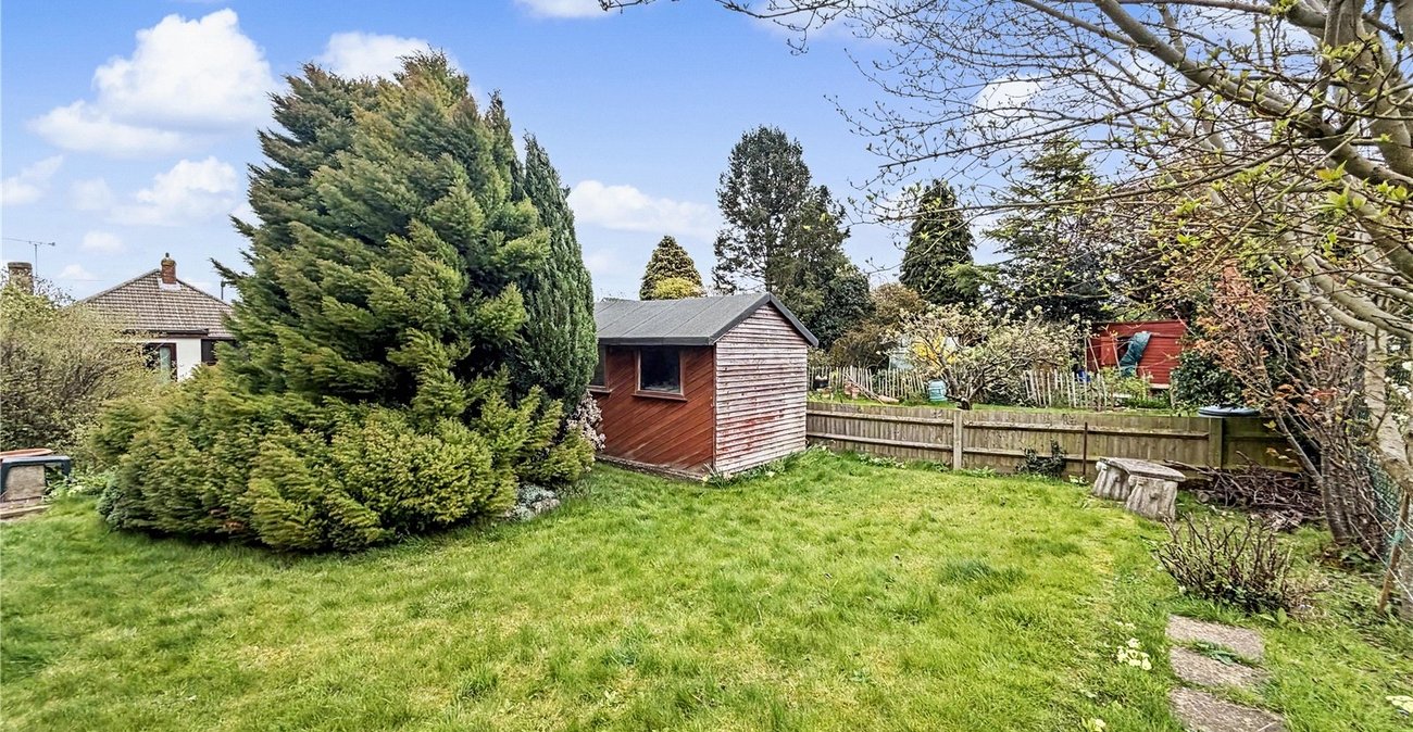 4 bedroom bungalow for sale in Wigmore | Robinson Michael & Jackson