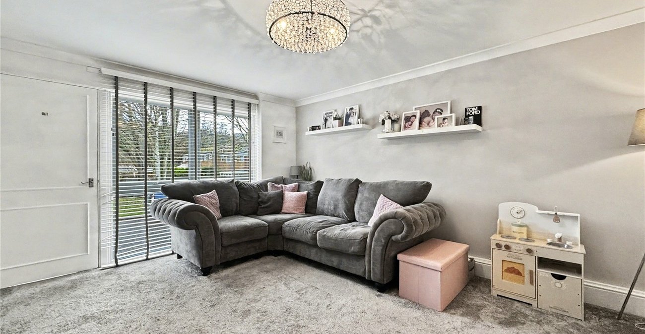 2 bedroom house for sale in Rainham | Robinson Michael & Jackson