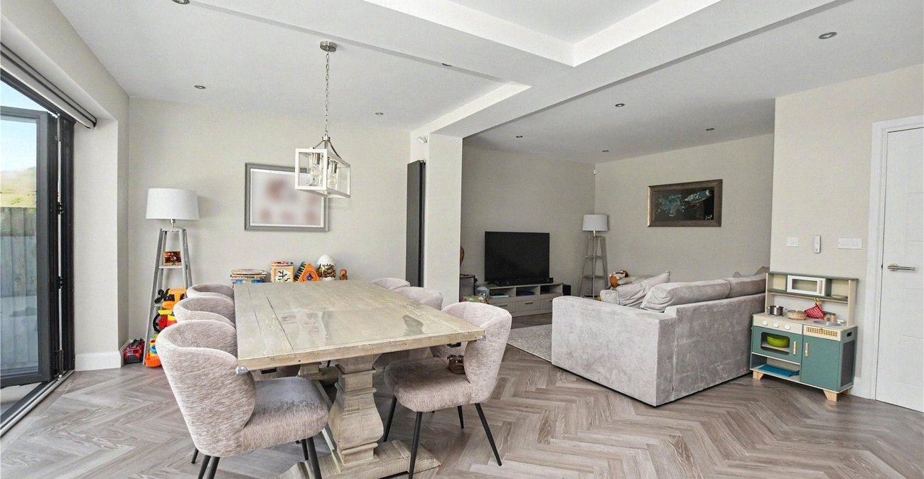 4 bedroom house for sale in Bexleyheath | Robinson Jackson