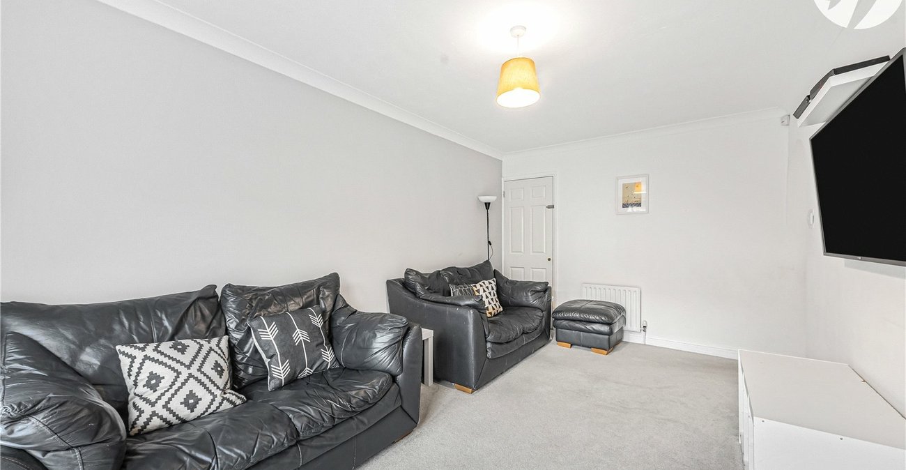 3 bedroom house for sale in Greenhithe | Robinson Jackson