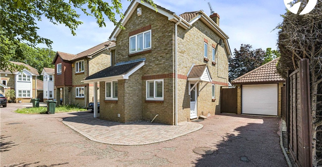 4 bedroom house for sale in Greenhithe | Robinson Jackson