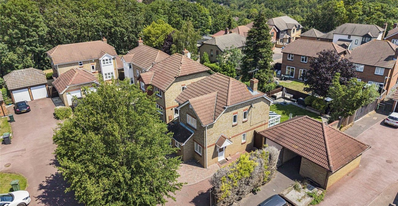 4 bedroom house for sale in Greenhithe | Robinson Jackson