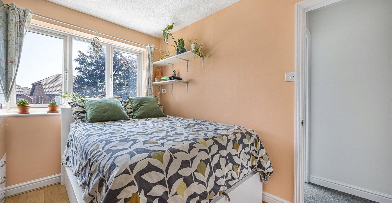 4 bedroom house for sale in Greenhithe | Robinson Jackson