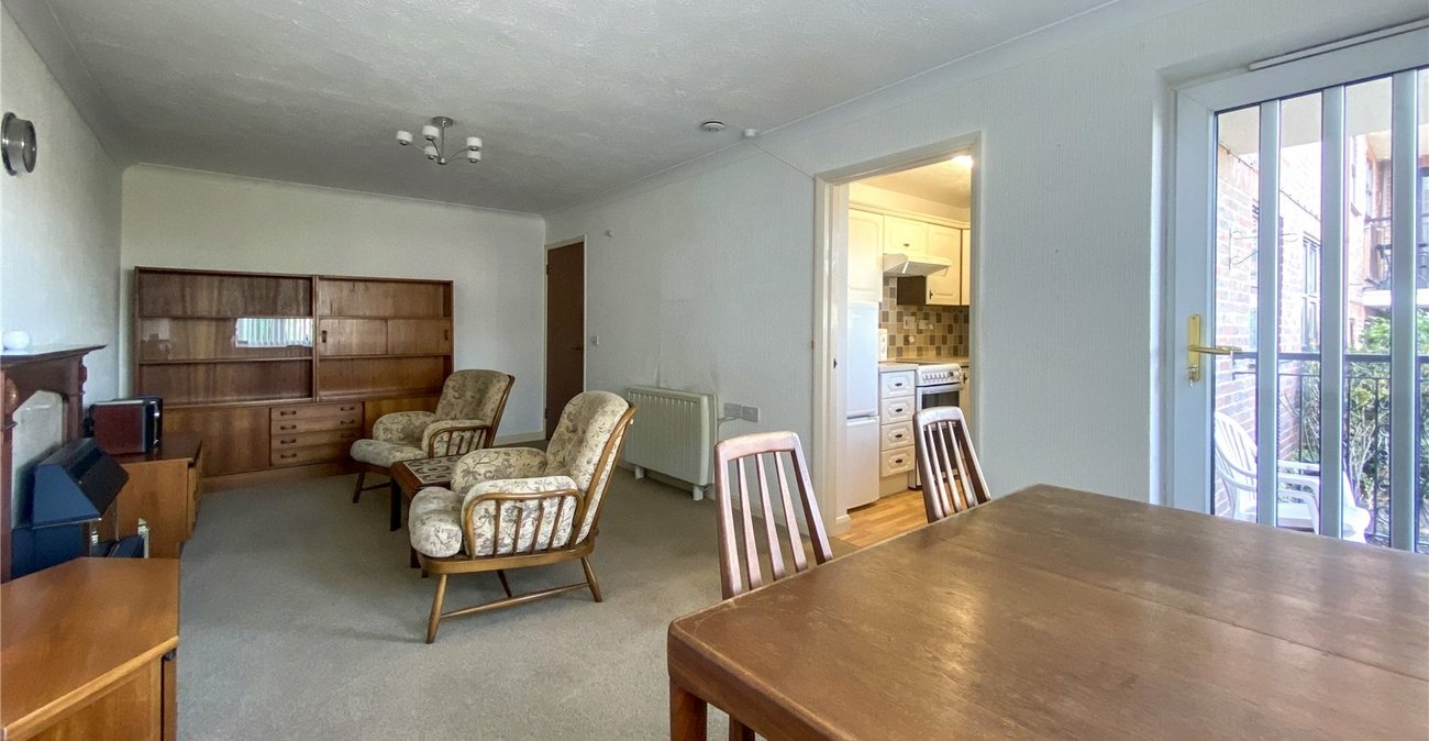 2 bedroom property for sale in Sidcup | Robinson Jackson