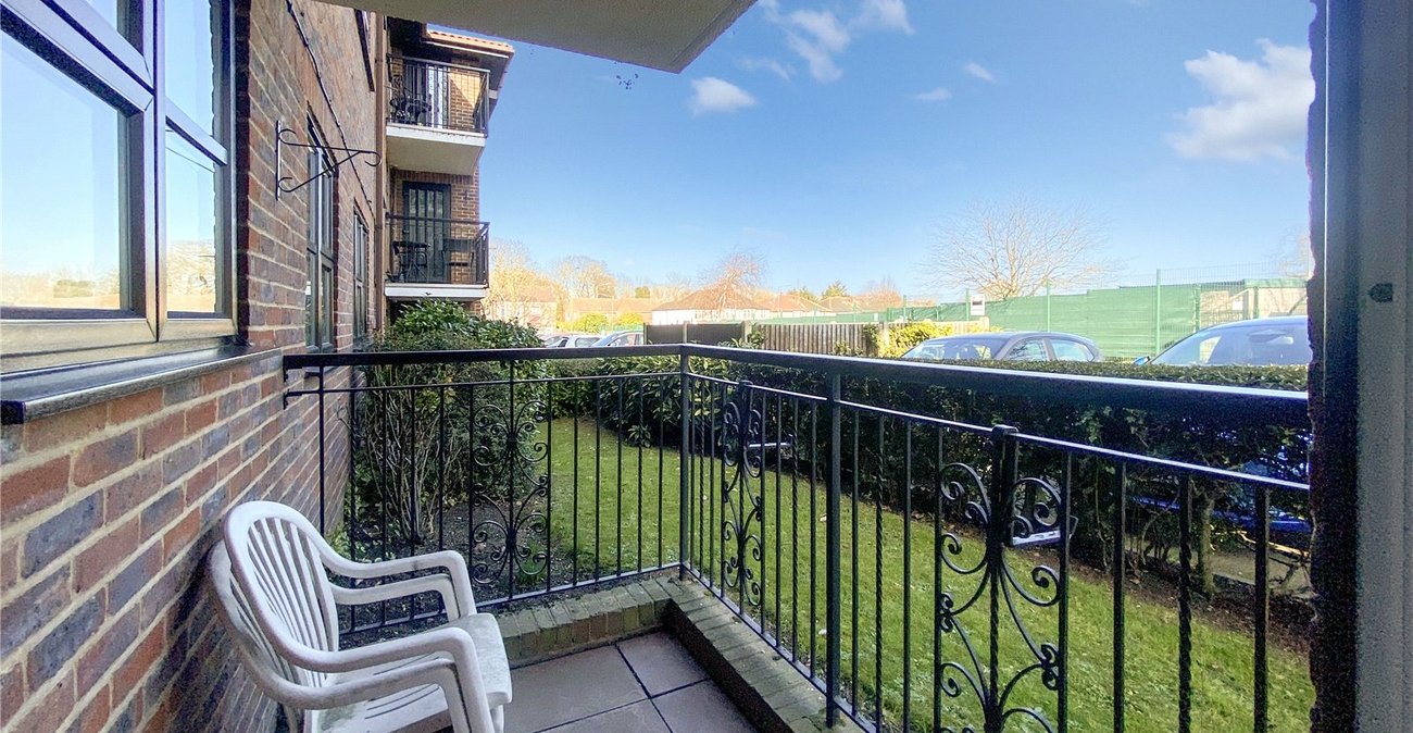 2 bedroom property for sale in Sidcup | Robinson Jackson