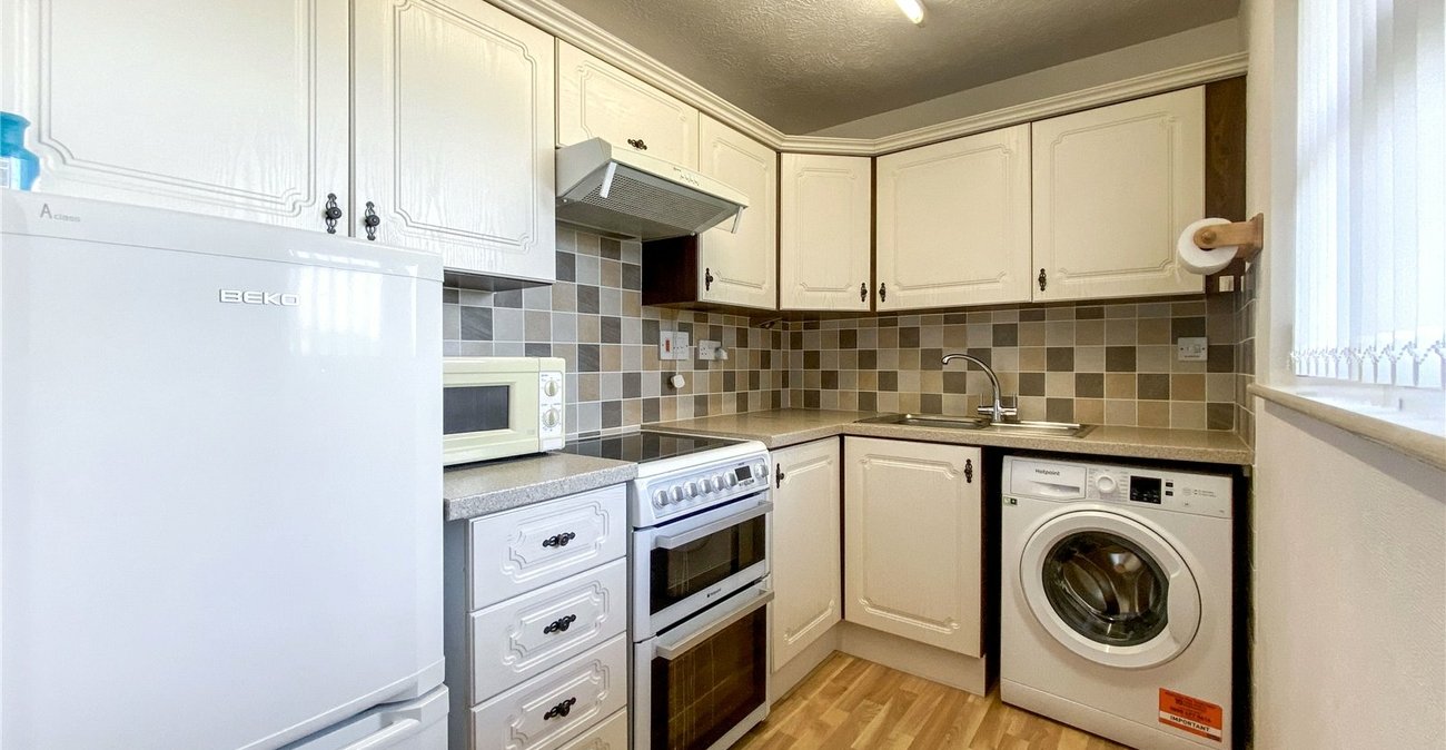 2 bedroom property for sale in Sidcup | Robinson Jackson