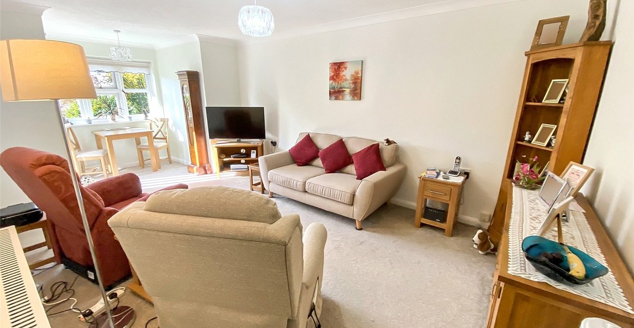 2 bedroom property for sale in Sidcup | Robinson Jackson