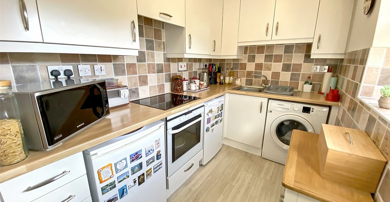 2 bedroom property for sale in Sidcup | Robinson Jackson