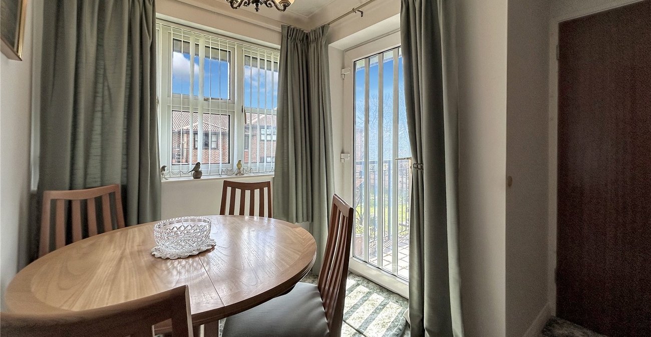 2 bedroom property for sale in Sidcup | Robinson Jackson