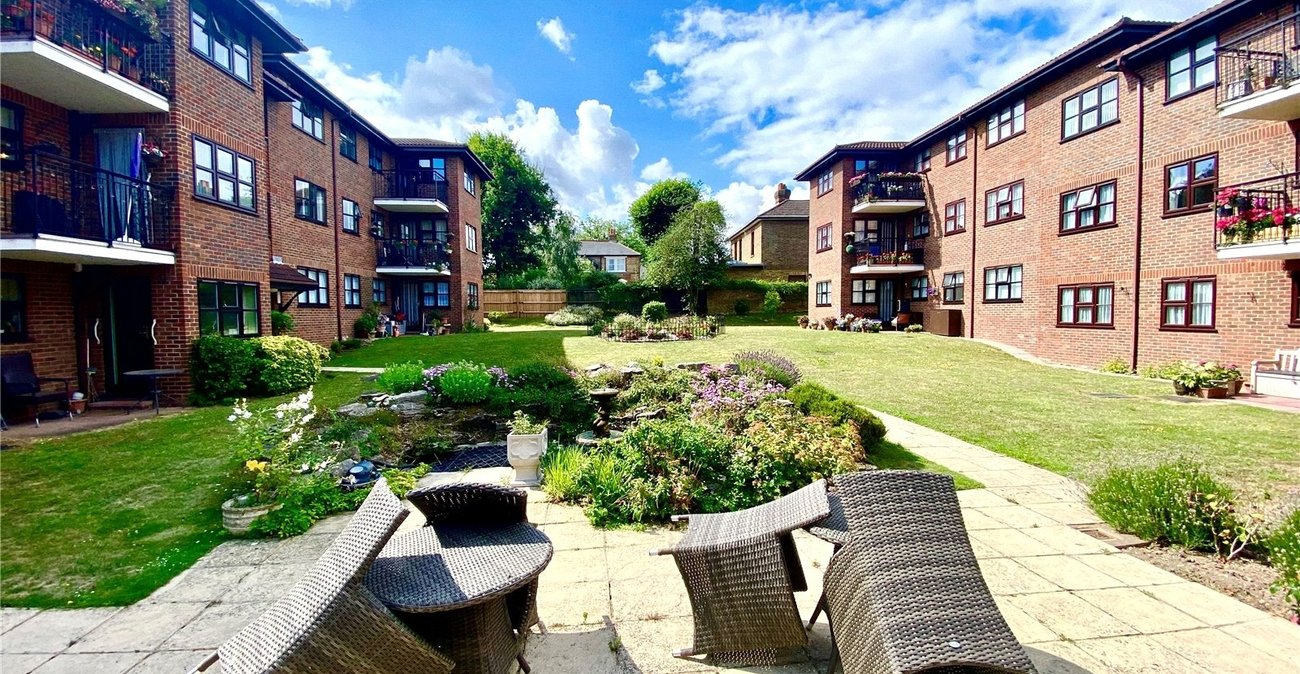 2 bedroom property for sale in Sidcup | Robinson Jackson