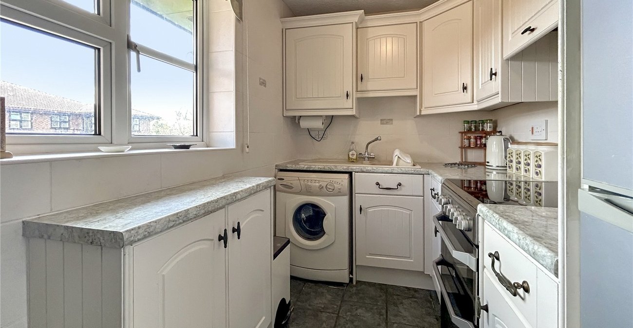 2 bedroom property for sale in Sidcup | Robinson Jackson