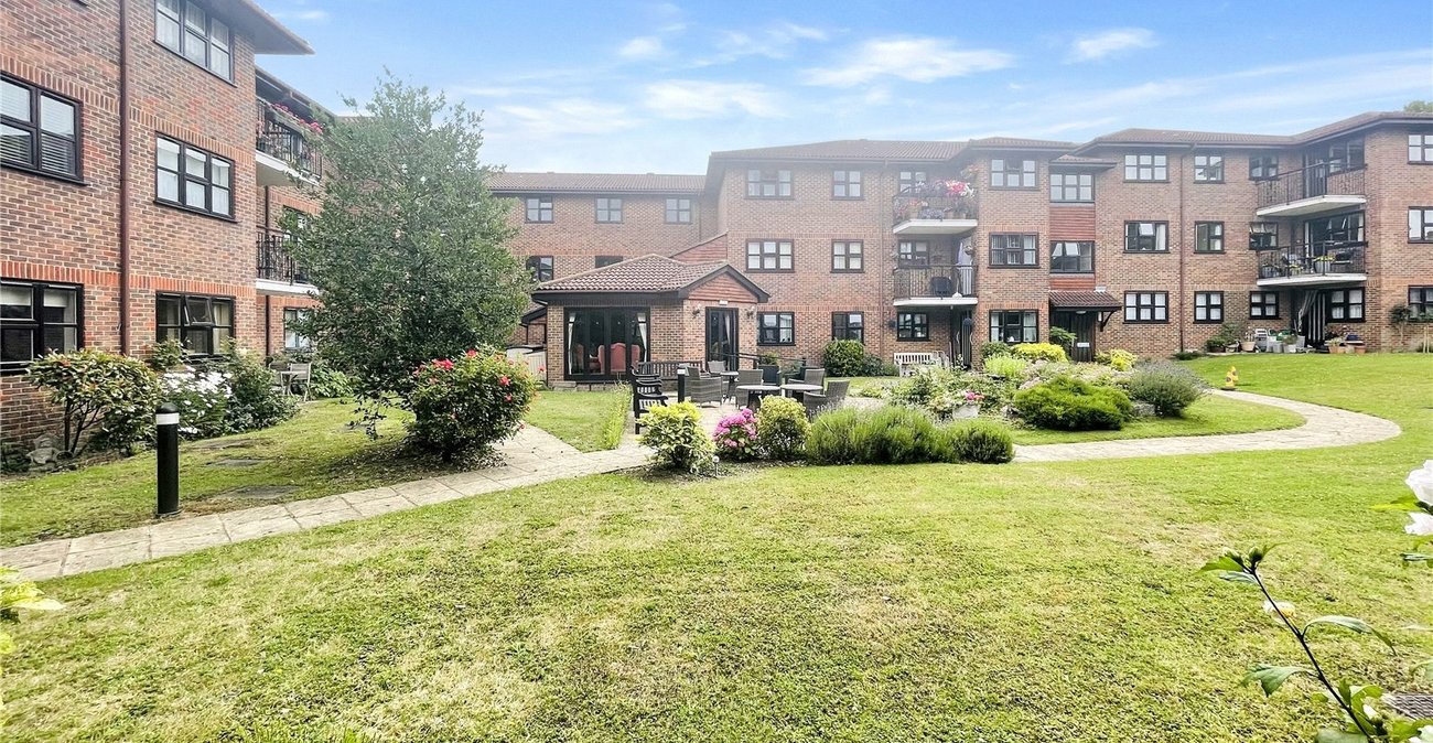 2 bedroom property for sale in Sidcup | Robinson Jackson