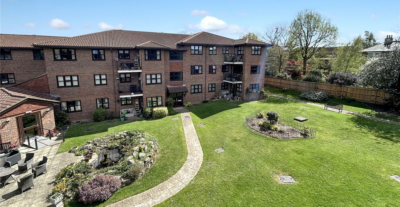 2 bedroom property for sale in Sidcup | Robinson Jackson