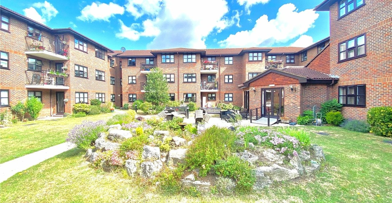 2 bedroom property for sale in Sidcup | Robinson Jackson