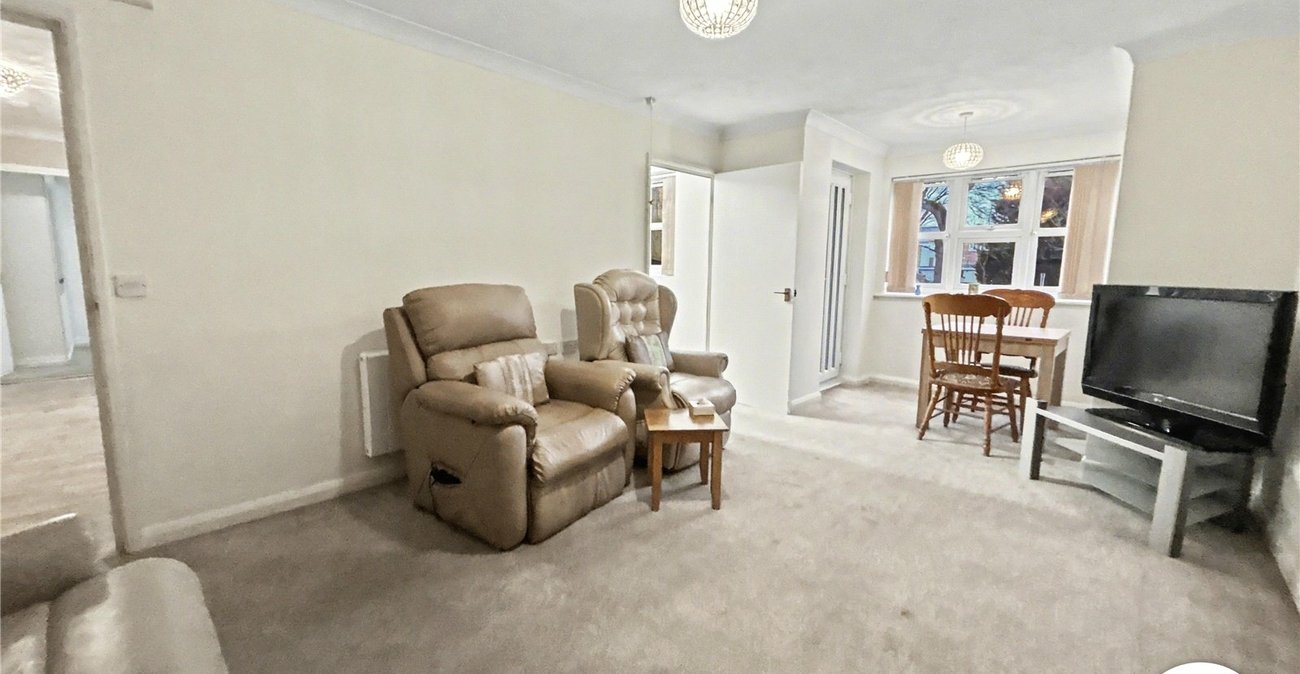 2 bedroom property for sale in Sidcup | Robinson Jackson