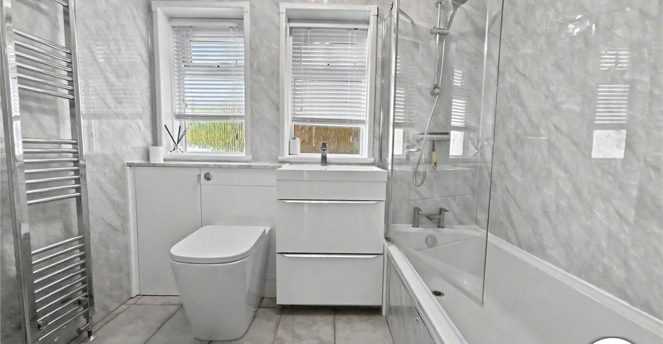 2 bedroom property for sale in Sidcup | Robinson Jackson