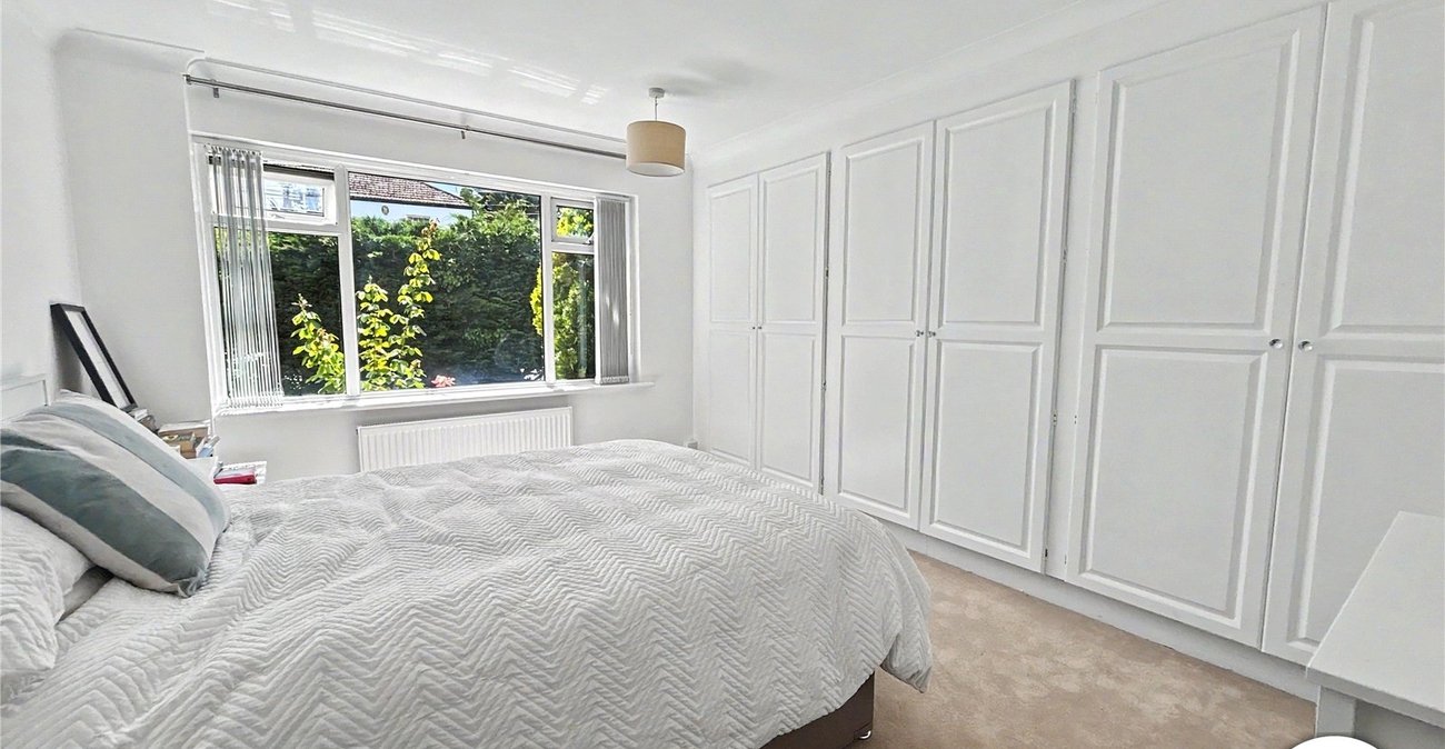 2 bedroom property for sale in Sidcup | Robinson Jackson