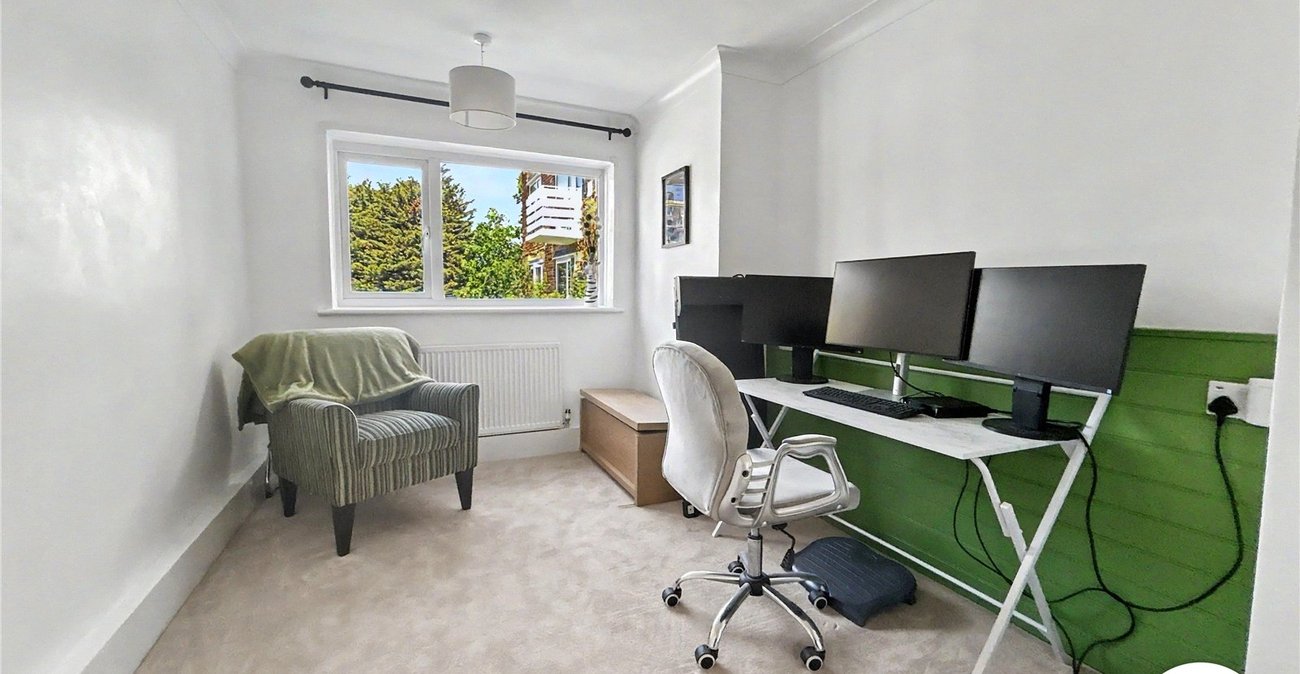 2 bedroom property for sale in Sidcup | Robinson Jackson