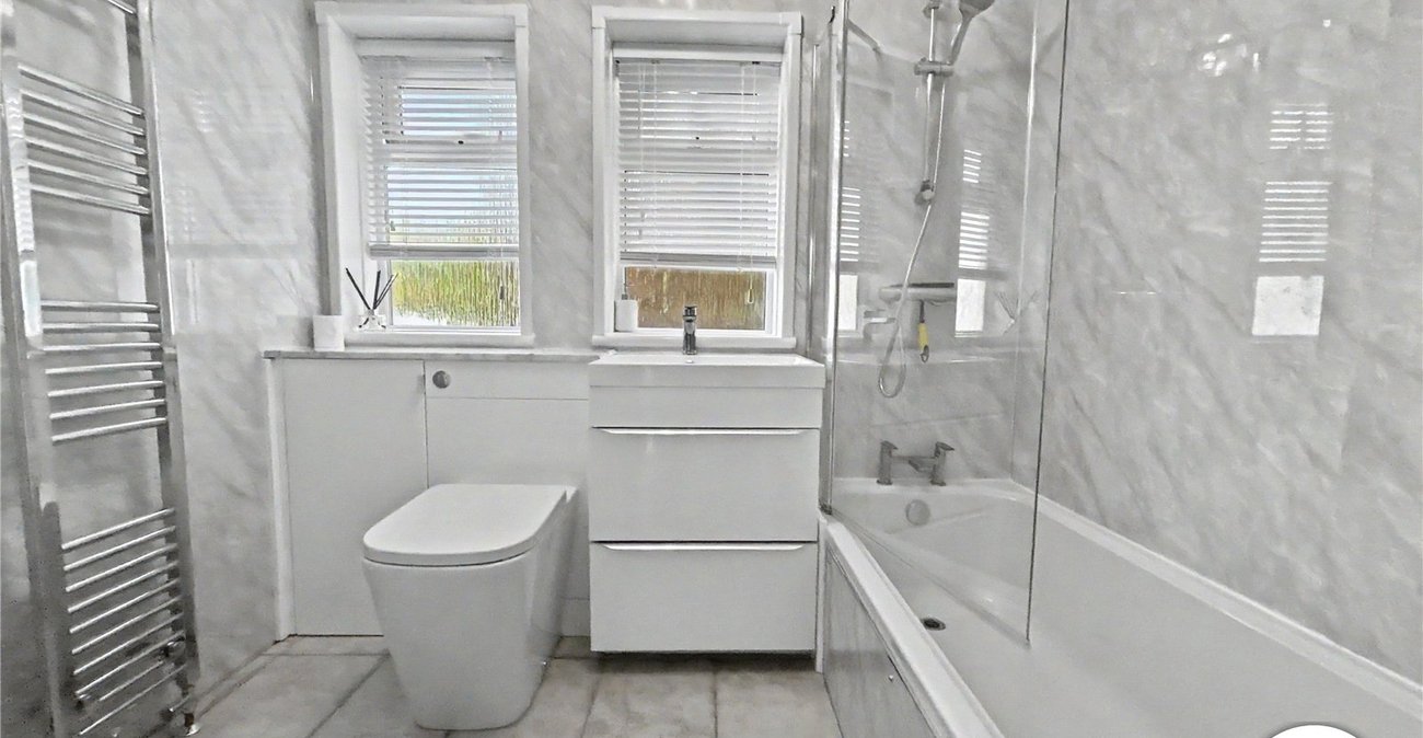 2 bedroom property for sale in Sidcup | Robinson Jackson