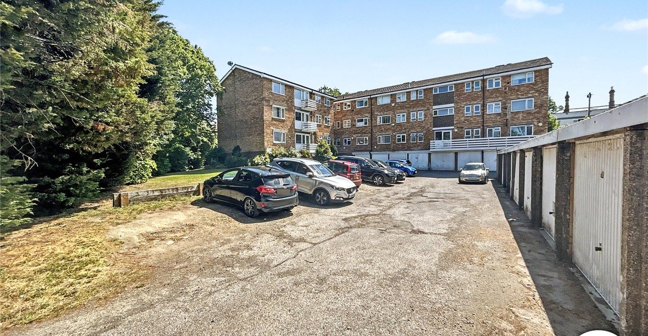 2 bedroom property for sale in Sidcup | Robinson Jackson