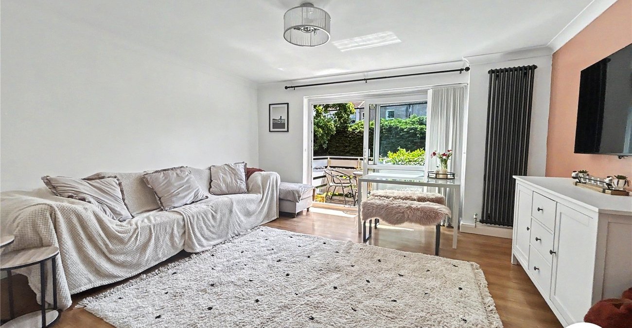 2 bedroom property for sale in Sidcup | Robinson Jackson