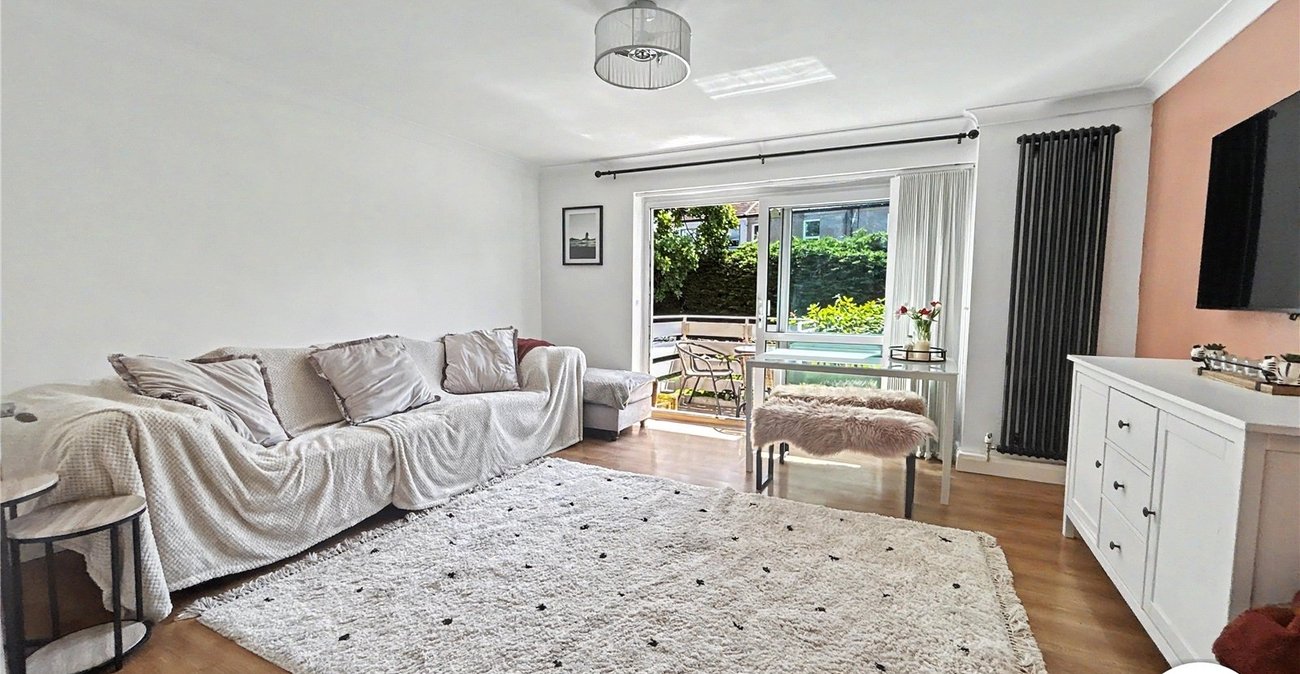 2 bedroom property for sale in Sidcup | Robinson Jackson