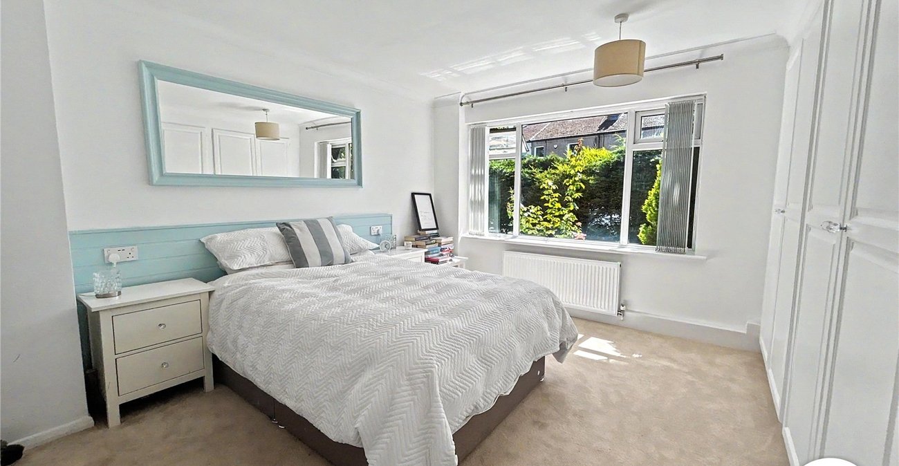 2 bedroom property for sale in Sidcup | Robinson Jackson