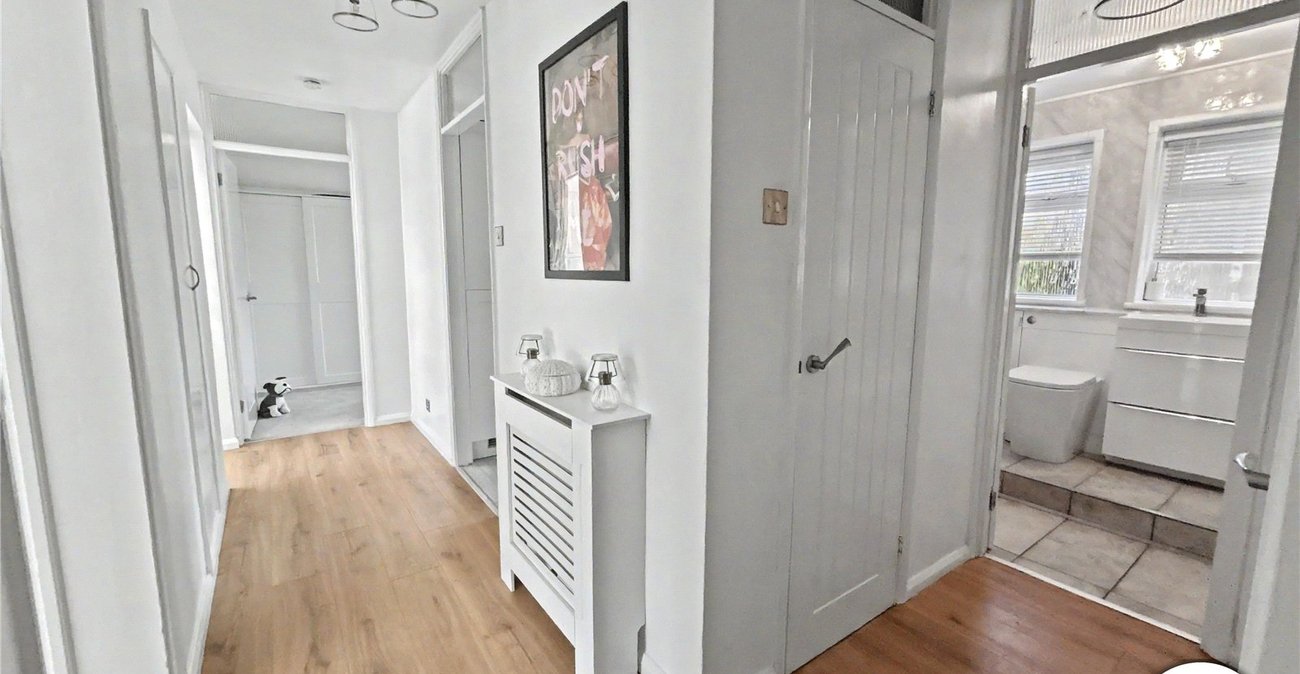 2 bedroom property for sale in Sidcup | Robinson Jackson