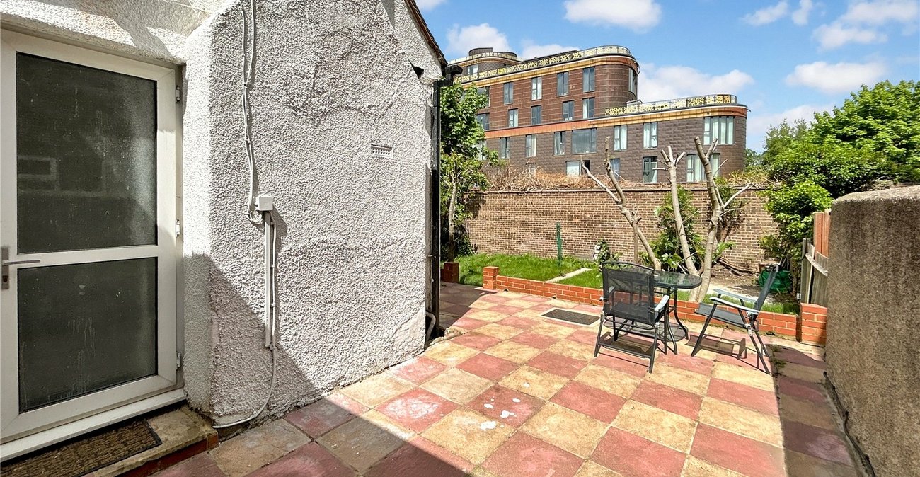 4 bedroom house for sale in Sidcup | Robinson Jackson