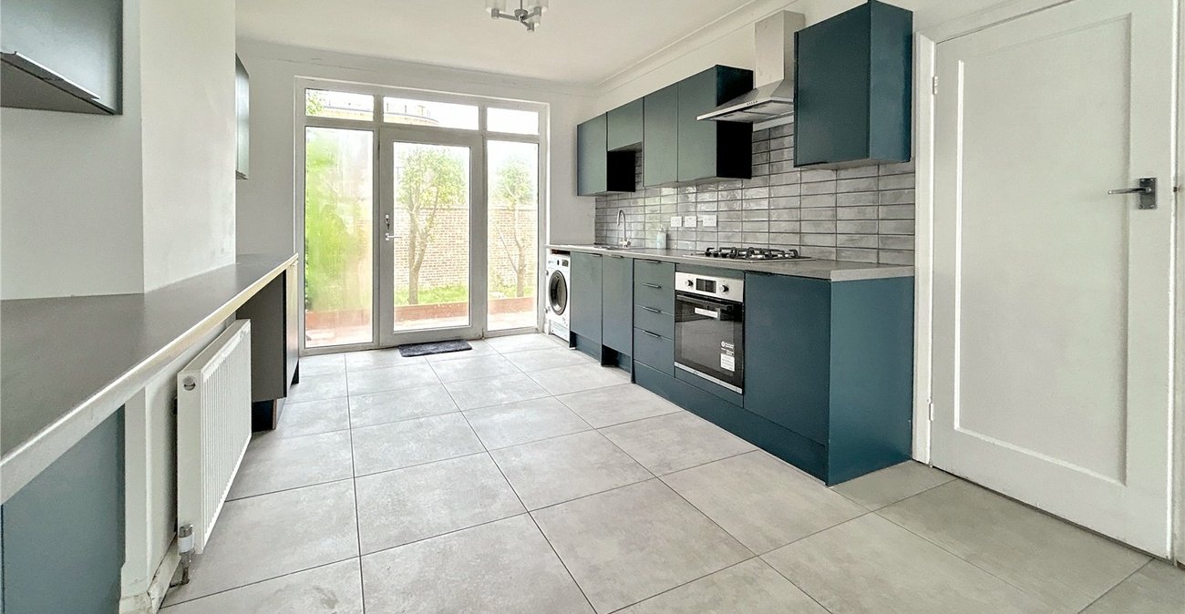 4 bedroom house for sale in Sidcup | Robinson Jackson