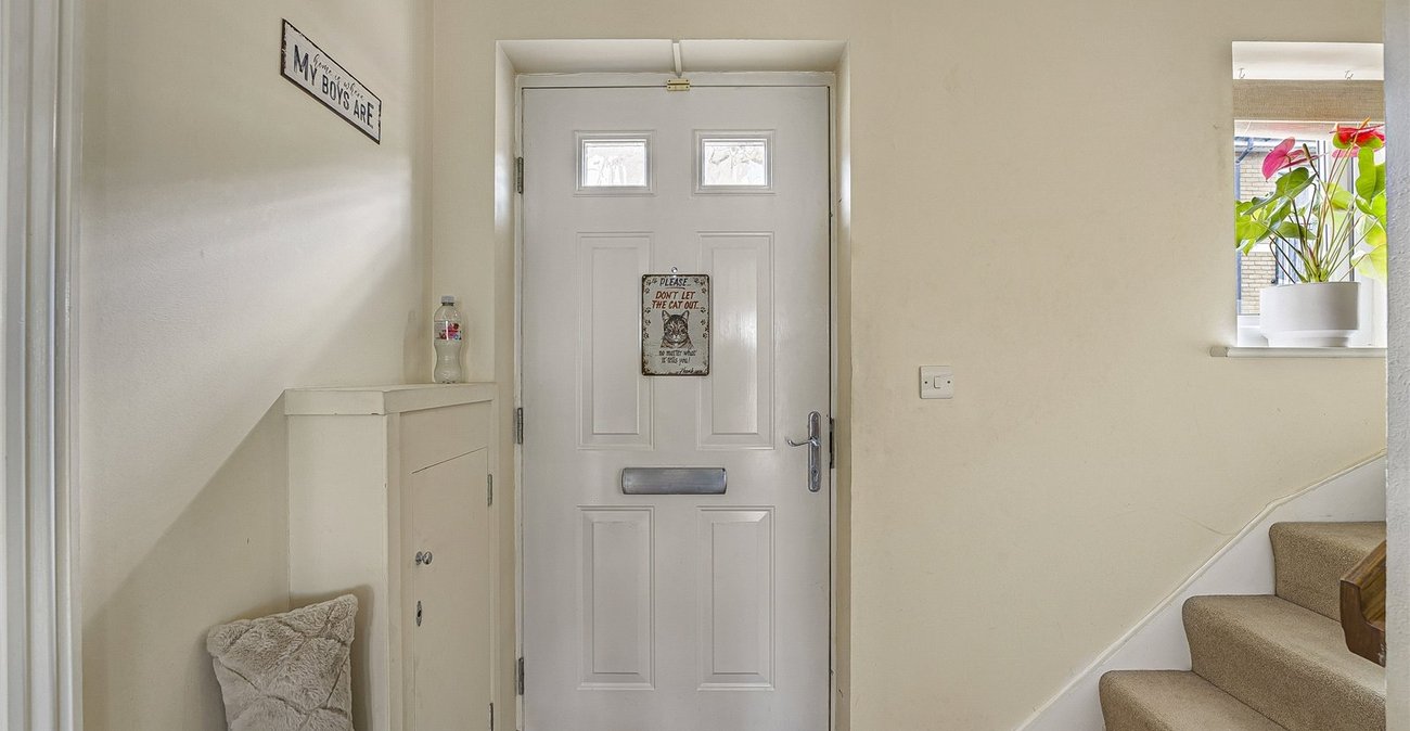 2 bedroom house for sale in Greenhithe | Robinson Jackson