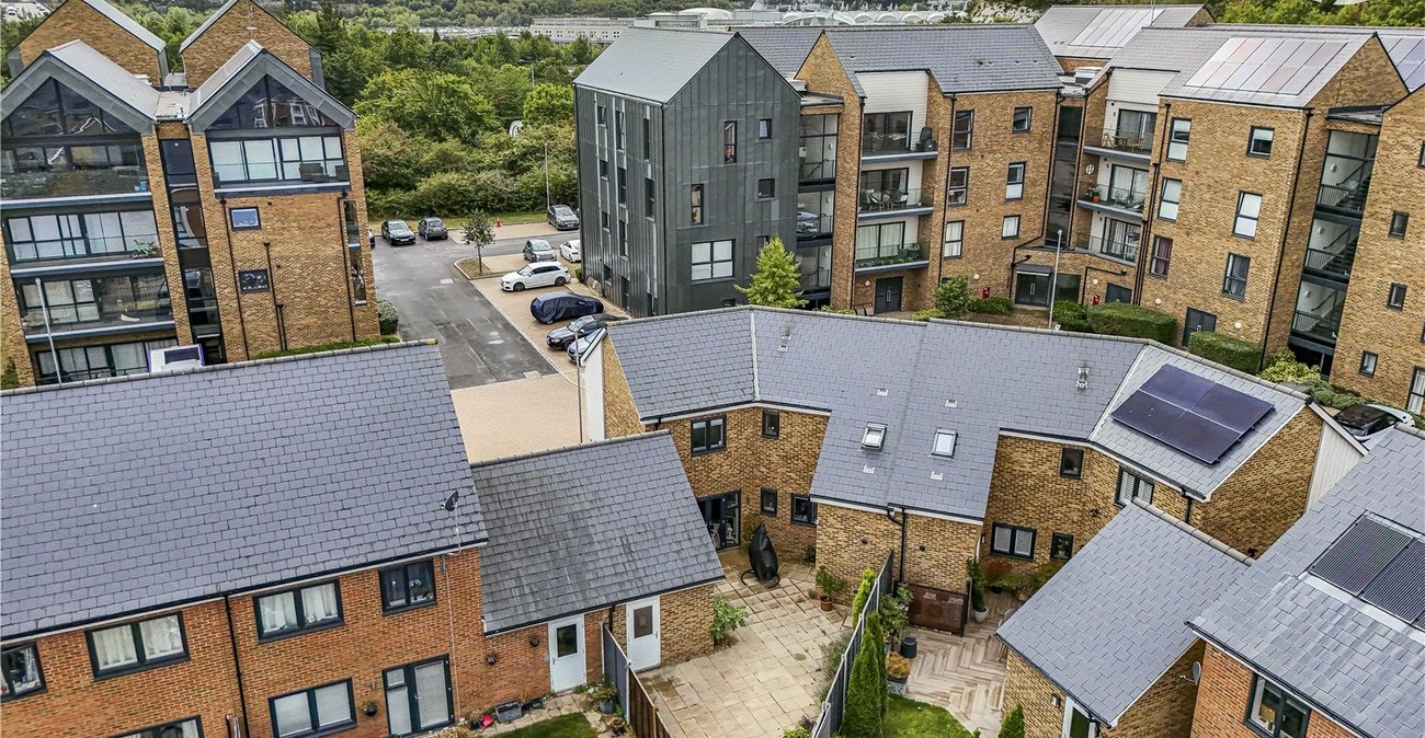 3 bedroom house for sale in Greenhithe | Robinson Jackson