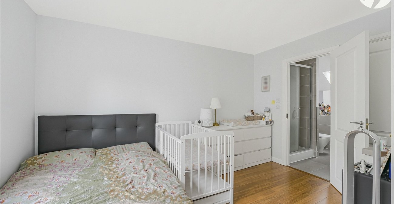 3 bedroom house for sale in Greenhithe | Robinson Jackson